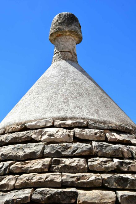 dettaglio pinnacolo trullo